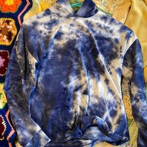 tie die shirt